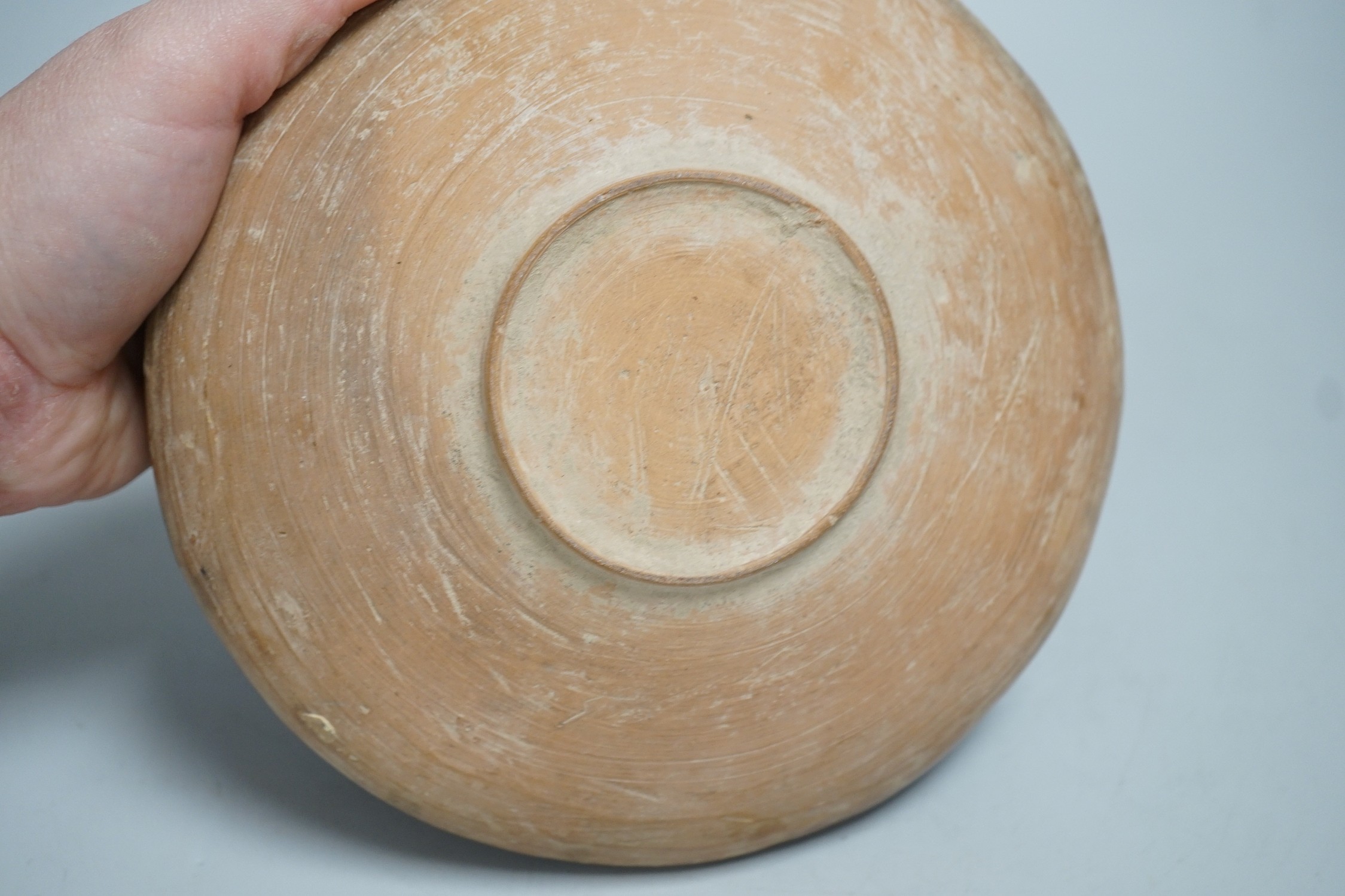 An Indus Valley Pottery bowl, 16cm diameter